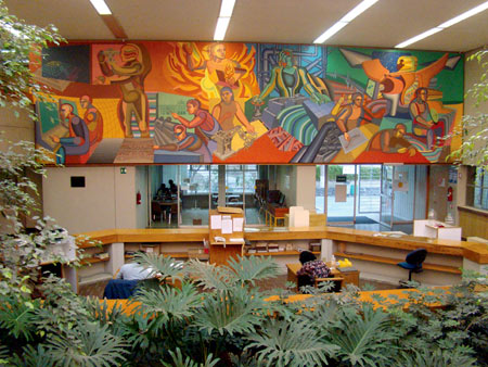 Interior de la Biblioteca Conjunta Enzo Levi. Instituto de Ingeniería y Facultad de Ingeniería, UNAM