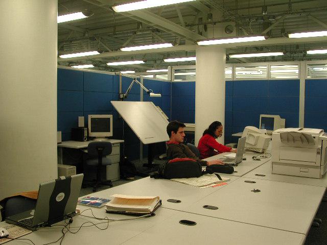 Este laboratorio depende de la  
Coordinación de Geotecnia.
Inició sus actividades en 1992